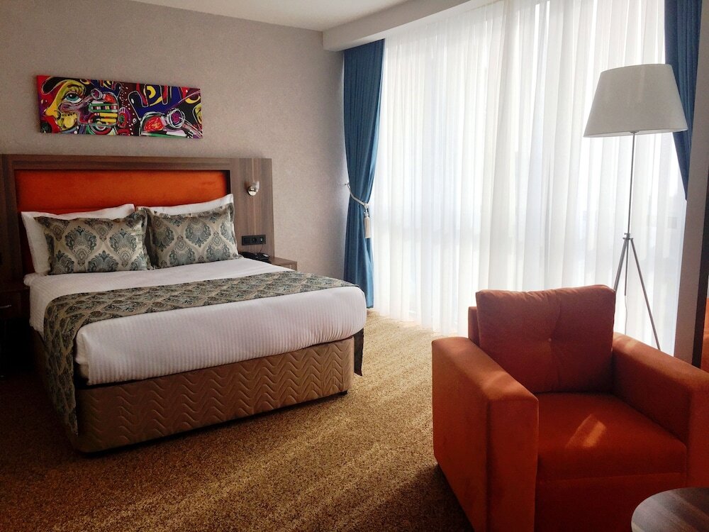 Батуми: Sky Tower Hotel