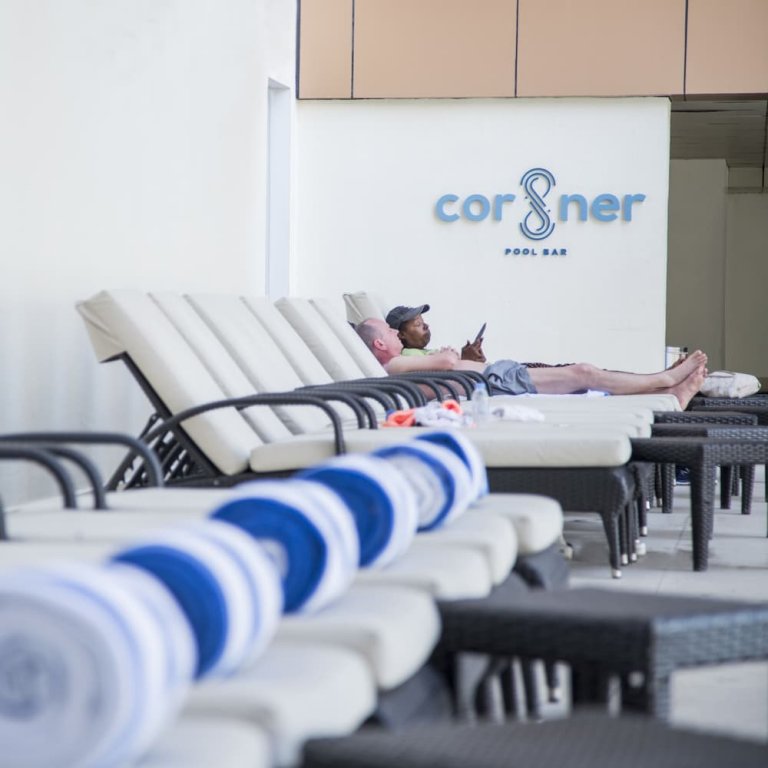 Дубай: Mercure Dubai Barsha Heights Hotel Suites