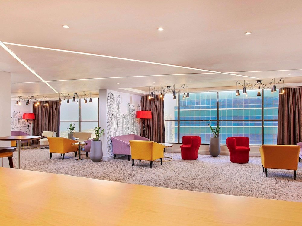 Дубай: Mercure Dubai Barsha Heights Hotel Suites