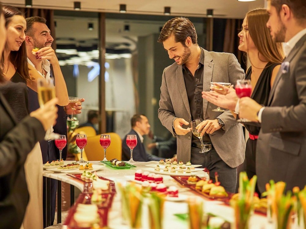 Дубай: Mercure Dubai Barsha Heights Hotel Suites