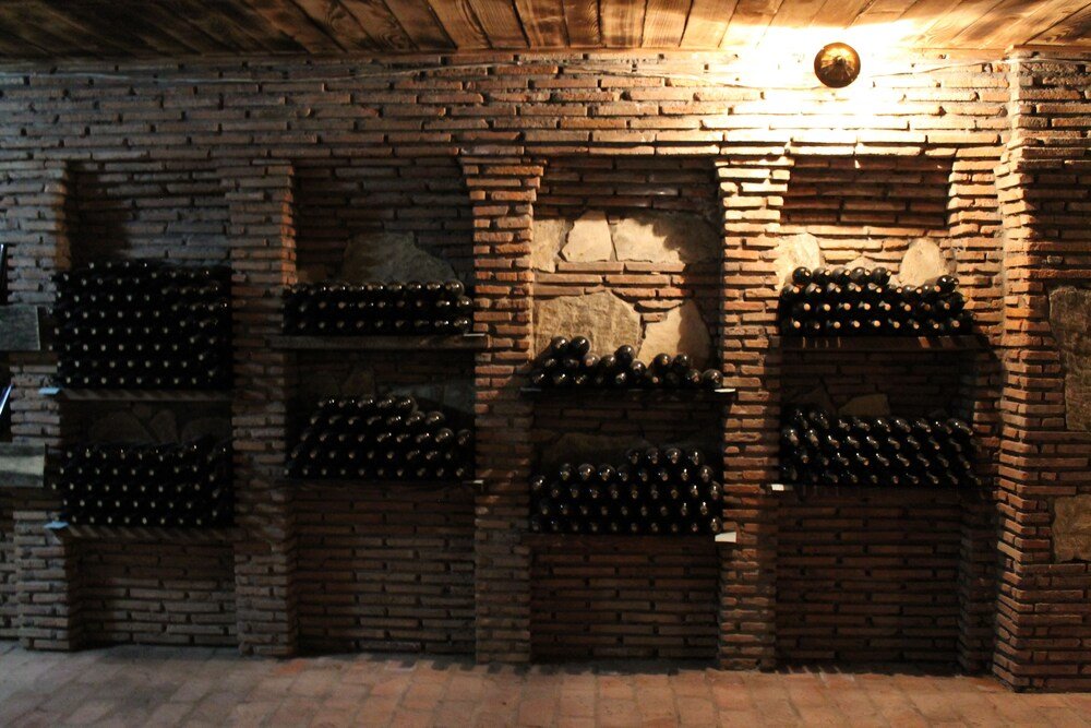 Twins Wine Cellar — фото 4