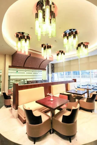 Абу-Даби: Danat Residence