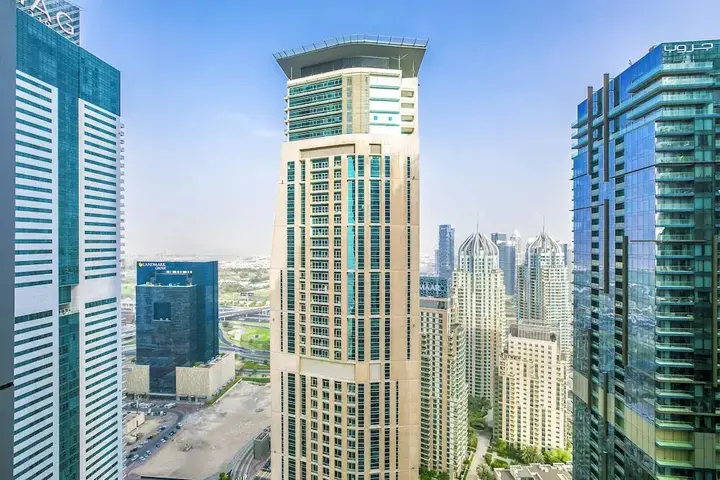Дубай: Driven Holiday Homes - Torch Tower