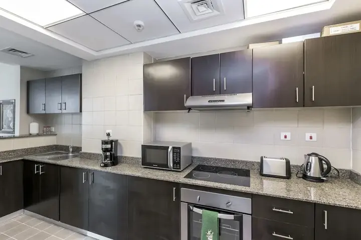Дубай: Driven Holiday Homes - Torch Tower