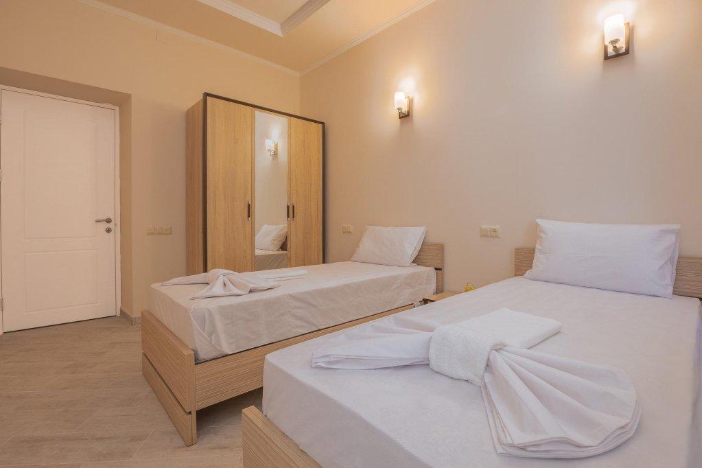 Ереван: Stay Inn (Стей Инн) на проспекте Месропа Маштоца 16А