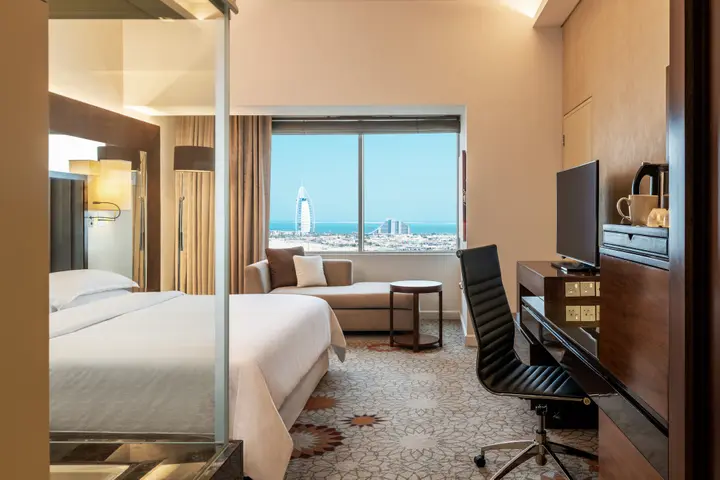 Дубай: Sheraton Mall of the Emirates Hotel, Dubai