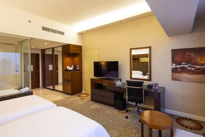 Дубай: Sheraton Mall of the Emirates Hotel, Dubai