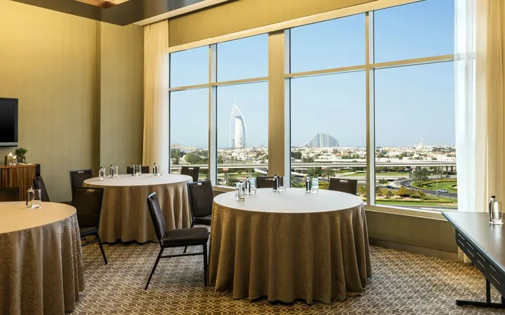 Дубай: Sheraton Mall of the Emirates Hotel, Dubai