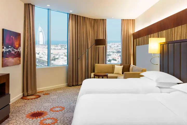 Дубай: Sheraton Mall of the Emirates Hotel, Dubai