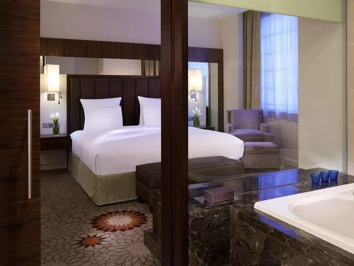 Дубай: Sheraton Mall of the Emirates Hotel, Dubai
