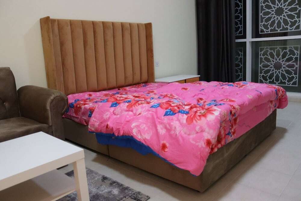 Дубай: Stunning Studio With Pool And Gym Close To Marina