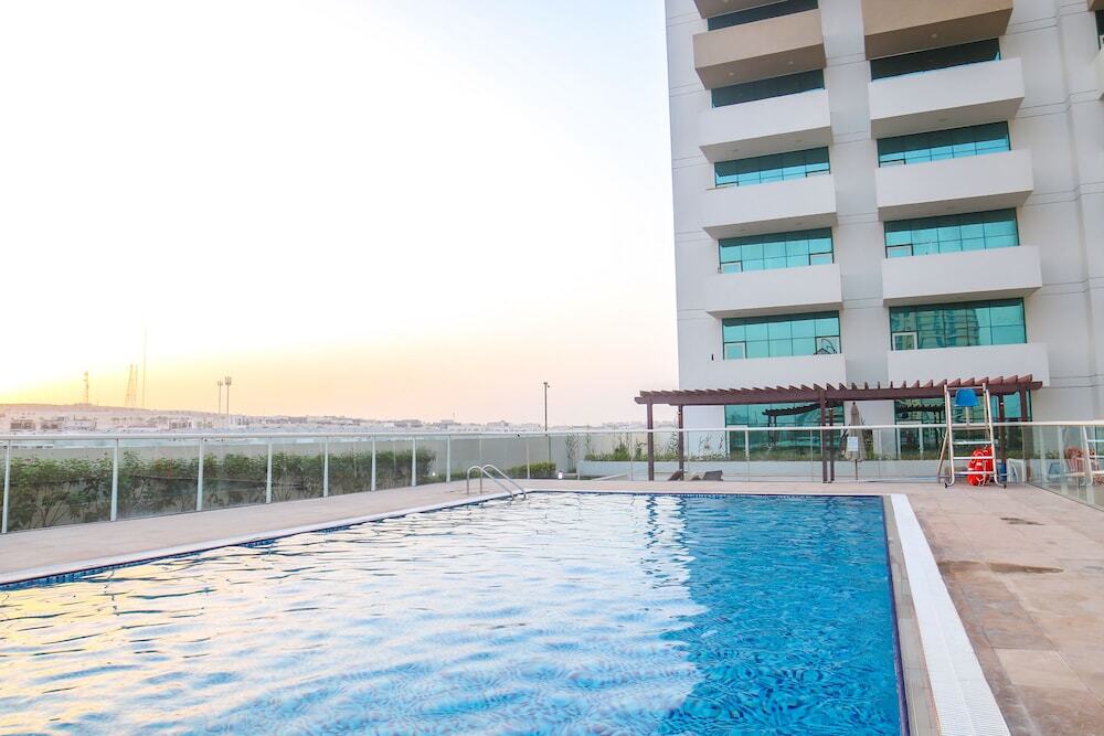 Дубай: Studio Apartment in Azizi Farishta