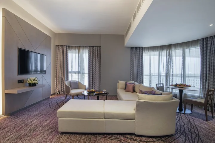 Абу-Даби: Pearl Rotana Hotel Capital Centre