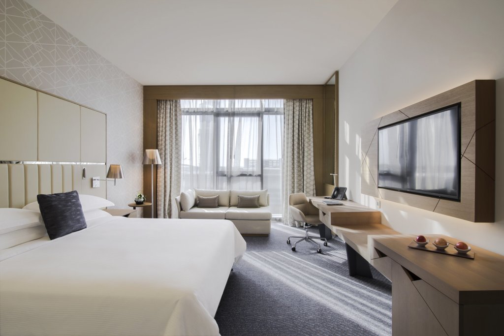 Абу-Даби: Pearl Rotana Hotel Capital Centre