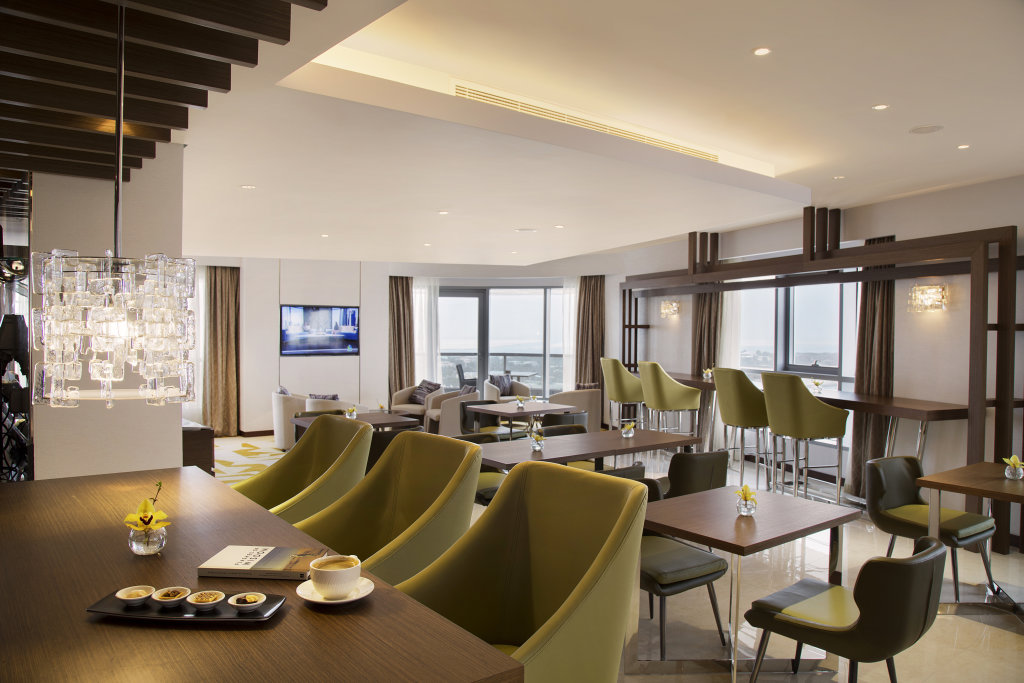 Абу-Даби: Pearl Rotana Hotel Capital Centre