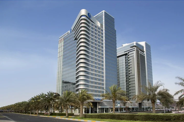 Абу-Даби: Pearl Rotana Hotel Capital Centre