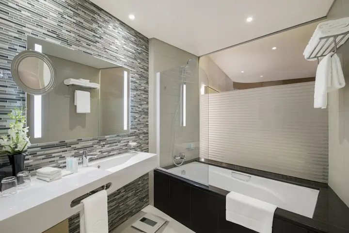 Абу-Даби: Pearl Rotana Hotel Capital Centre