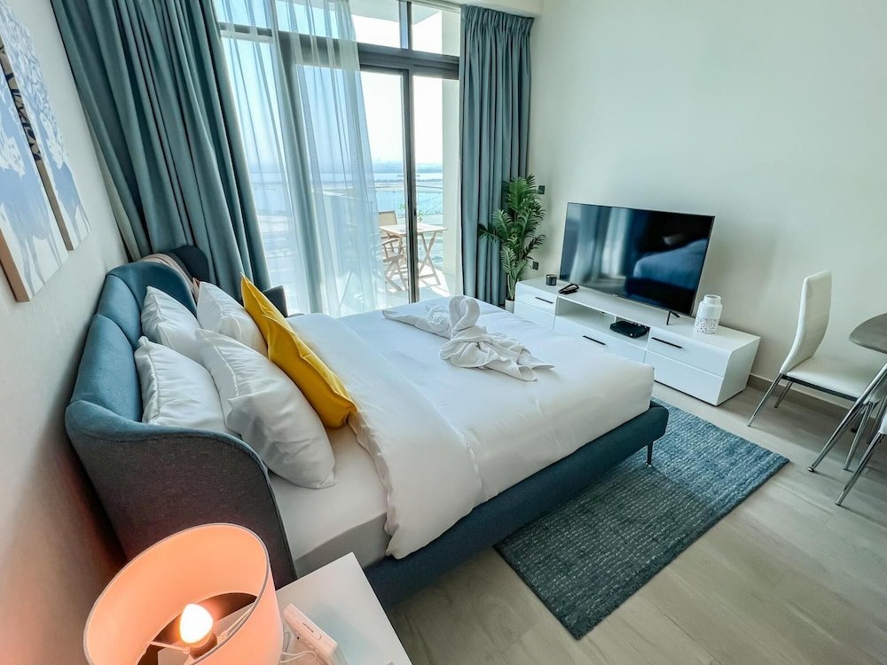Дубай: Lux Studio Apartment at Al Jaddaf - MHH