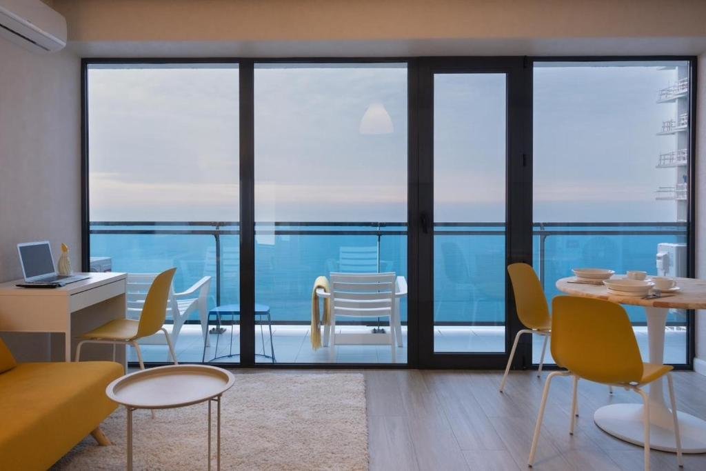 Батуми: The SPOT apartments - Orbi Beach Tower