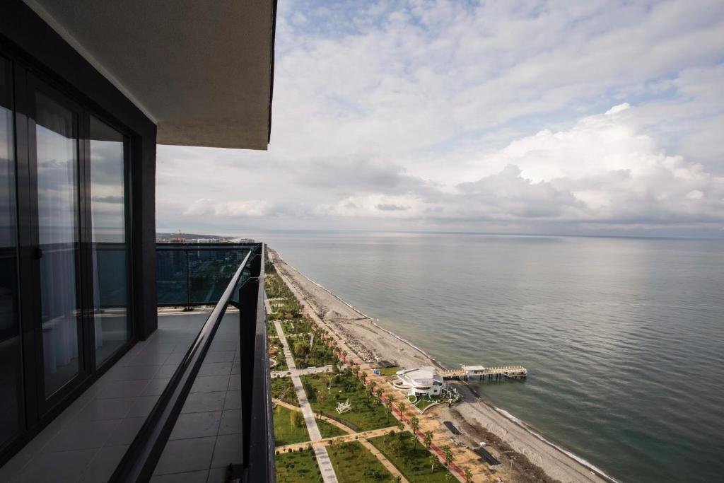 Батуми: The SPOT apartments - Orbi Beach Tower