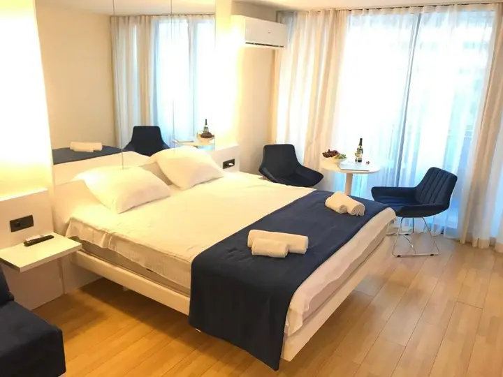 Nini's Apartament with Black sea view — фото 1