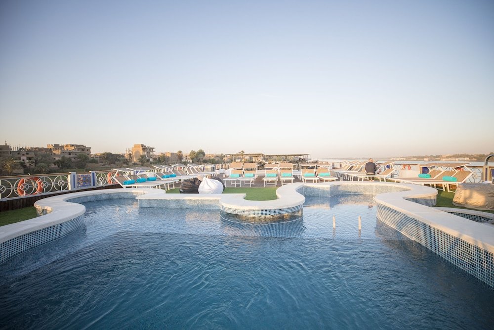 Луксор: SUNRISE Semiramis III Cruise