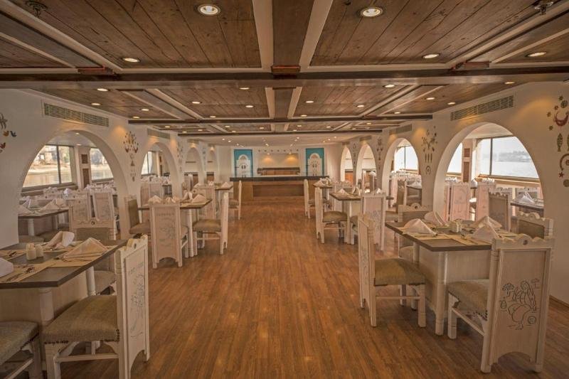 Луксор: Sunrise Mahrousa Cruise 4&7 Nights From Luxor