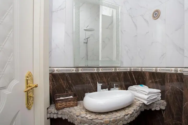 Тбилиси: Proper Apartments Classy Studio Amazing view