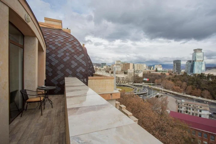 Тбилиси: Proper Apartments Classy Studio Amazing view