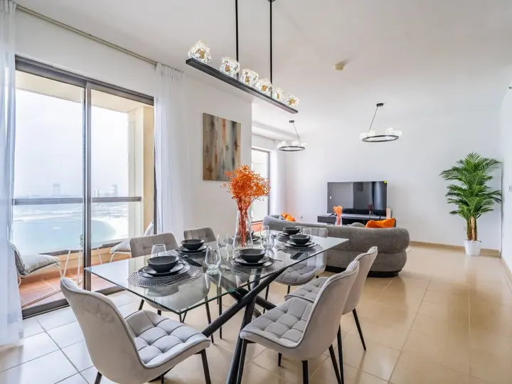Дубай: Apartments Spacious 2BR Dubai Eye Sea View JBR