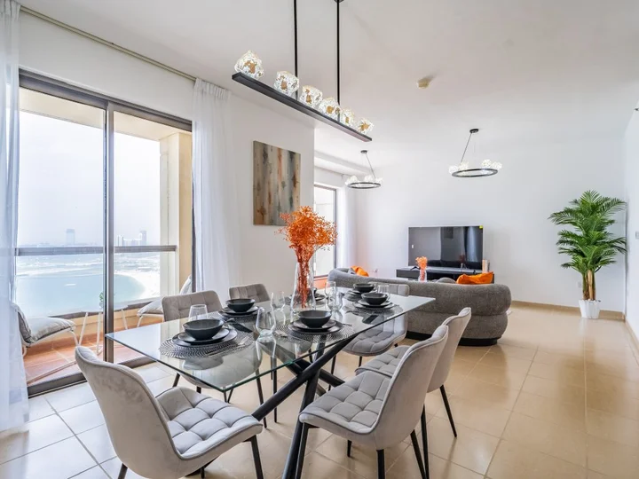 Дубай: Apartments Spacious 2BR Dubai Eye Sea View JBR
