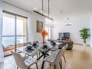 Дубай: Apartments Spacious 2BR Dubai Eye Sea View JBR
