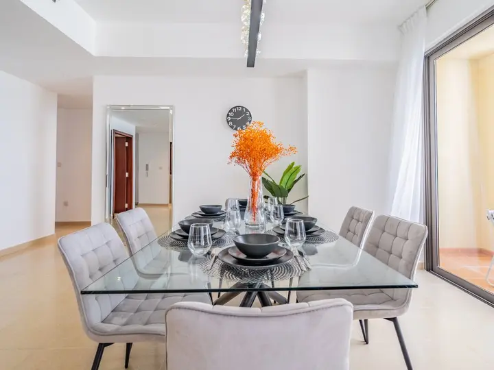 Дубай: Apartments Spacious 2BR Dubai Eye Sea View JBR