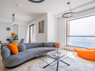 Дубай: Apartments Spacious 2BR Dubai Eye Sea View JBR