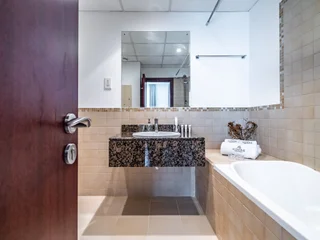 Дубай: Apartments Spacious 2BR Dubai Eye Sea View JBR
