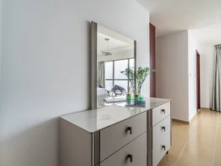 Дубай: Apartments Spacious 2BR Dubai Eye Sea View JBR