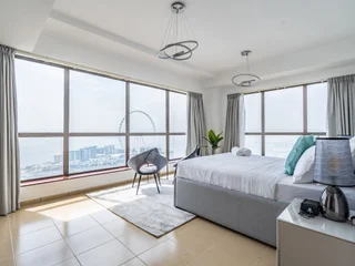 Дубай: Apartments Spacious 2BR Dubai Eye Sea View JBR