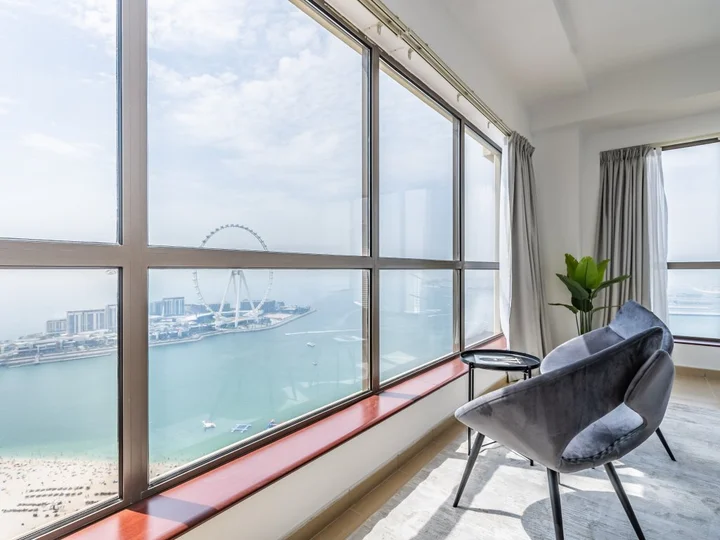 Дубай: Apartments Spacious 2BR Dubai Eye Sea View JBR