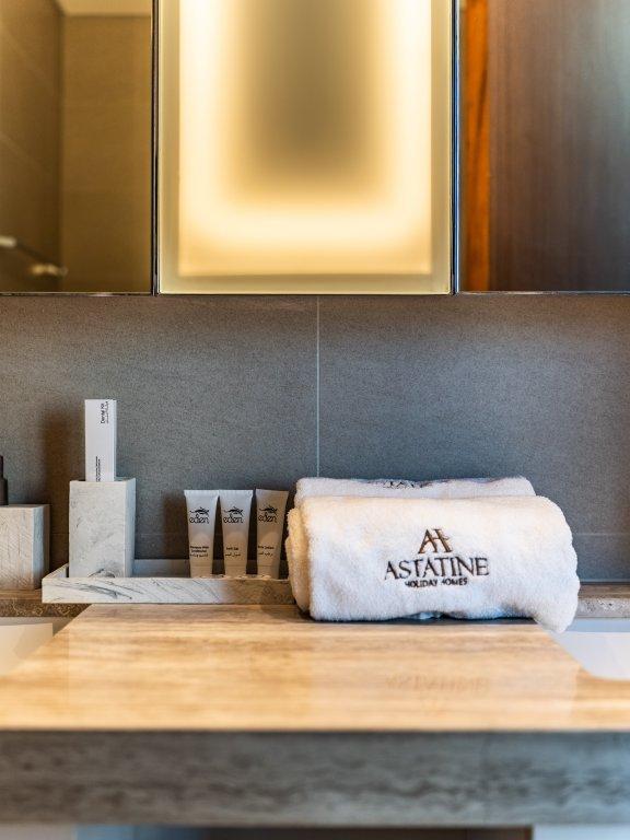 Дубай: Apartments Amazing 2BR in Boulevard Heights Downtown Dubai