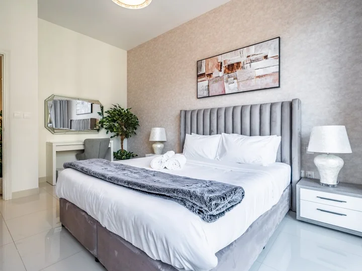 Дубай: Apartments Charming 2Br in Boulevard Crescent Downtown Dubai