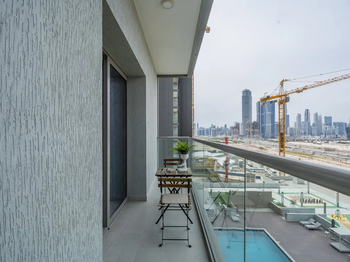 Дубай: Apartments Cozy 1 BR Burj Khalifa Glimpse Sobha Hartland