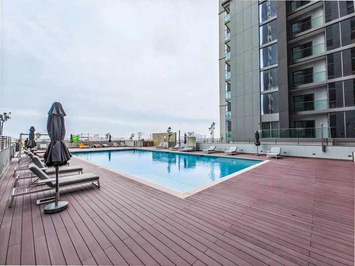 Дубай: Apartments Cozy 1 BR Burj Khalifa Glimpse Sobha Hartland