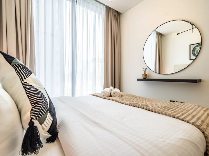Дубай: Apartments Cozy 1 BR Burj Khalifa Glimpse Sobha Hartland