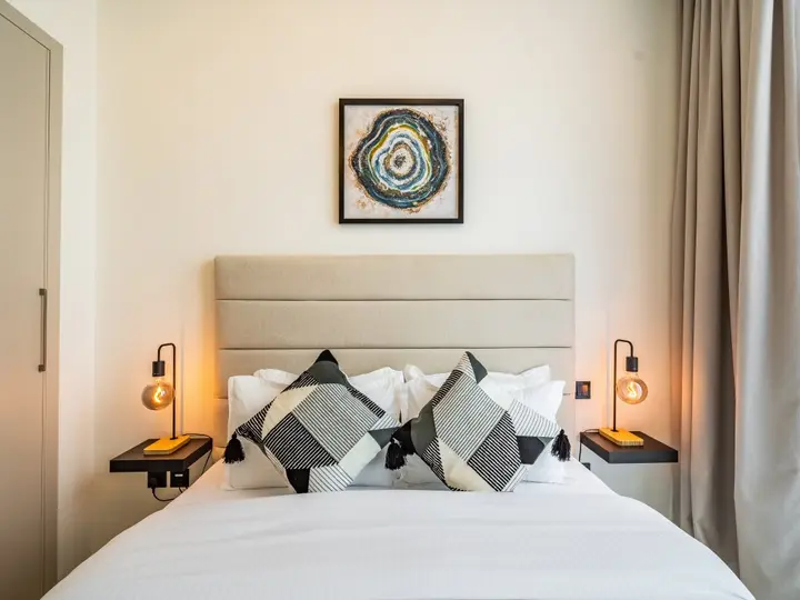 Дубай: Apartments Cozy 1 BR Burj Khalifa Glimpse Sobha Hartland