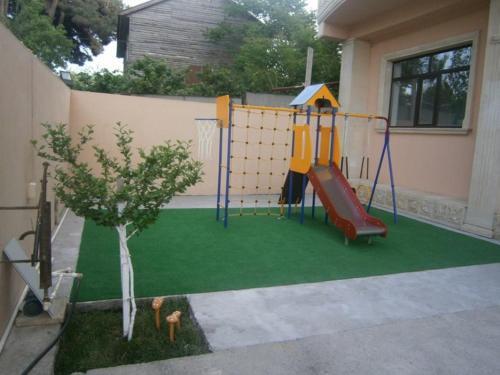 Муктедир: Deniz Guest House