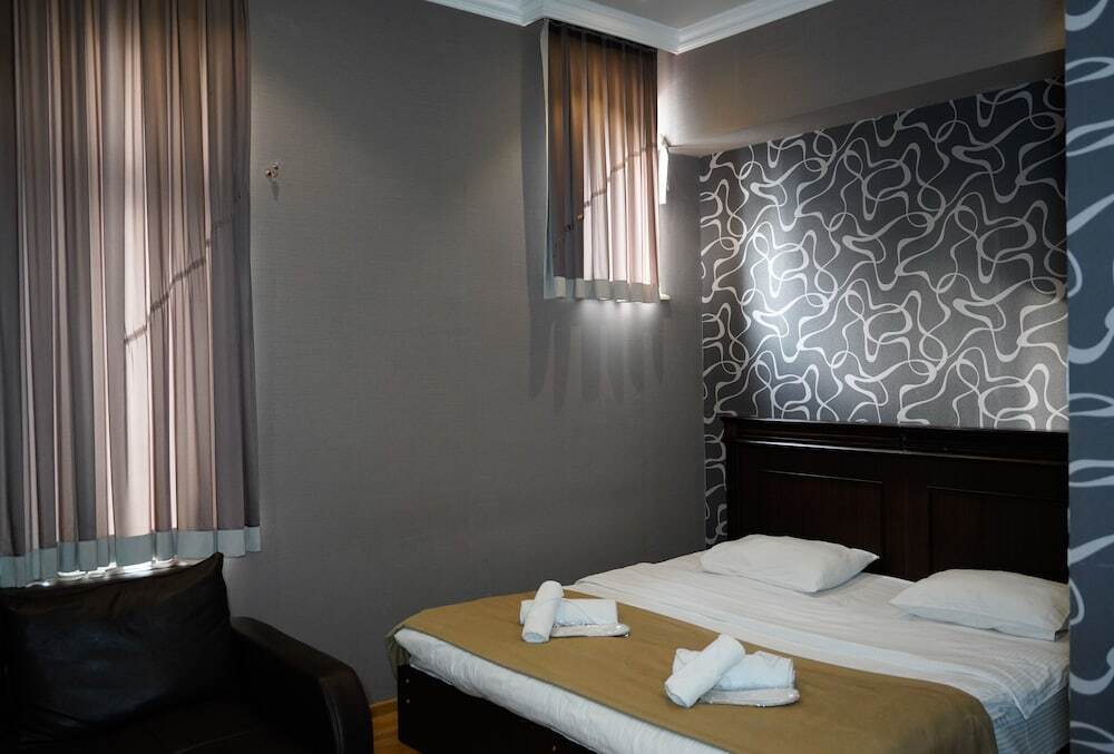 Кутаиси: Hotel Monopoli