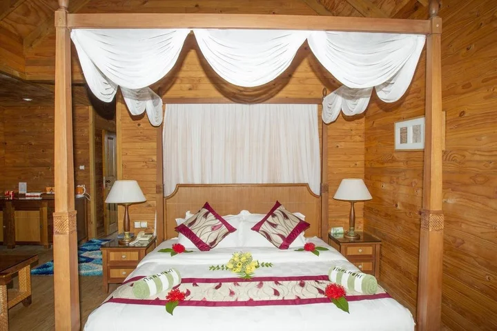 Остров Фихалхохи: Fihalhohi Maldives