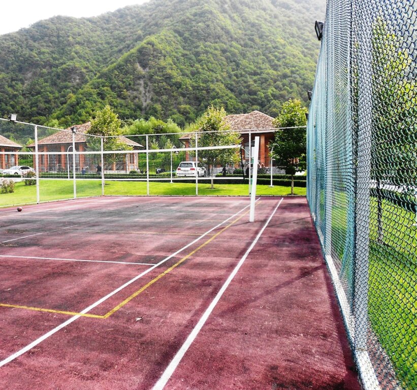 Шеки: Sheki Park
