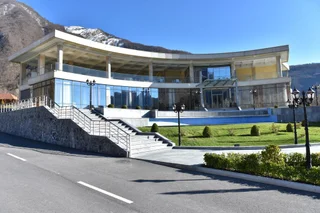 Шеки: Sheki Park