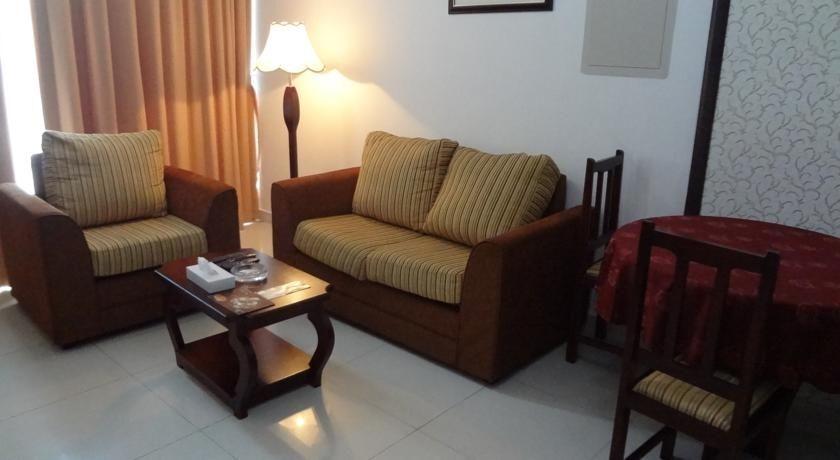 Абу-Даби: Royal Suite Hotel Apartments